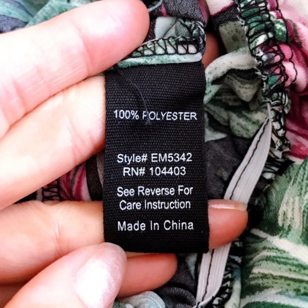 🌿 E&M BLACK PURPLE GREEN RUFFLE ROMPER! - Picture 9 of 10